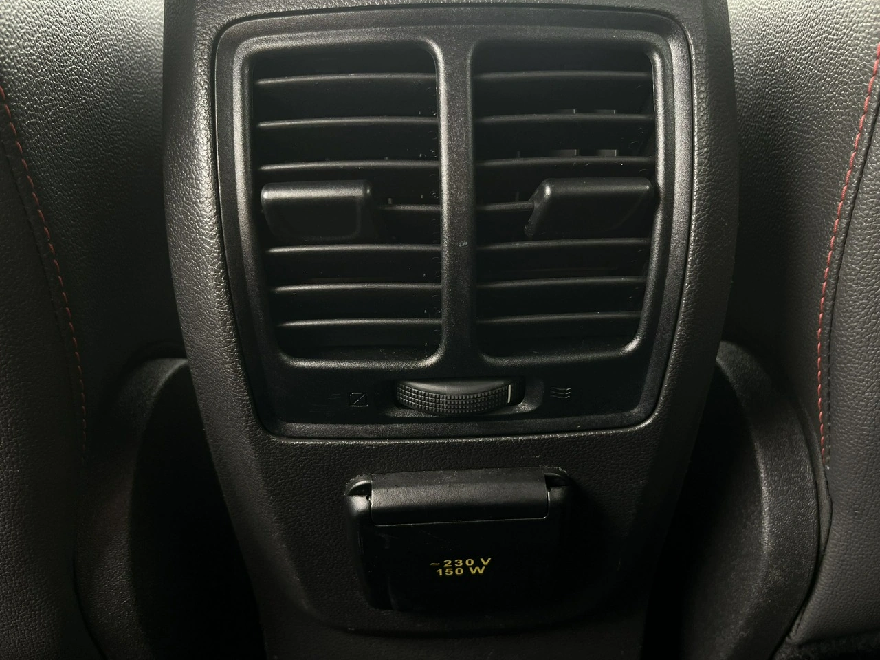 Ford Kuga - Zdjęcie 33