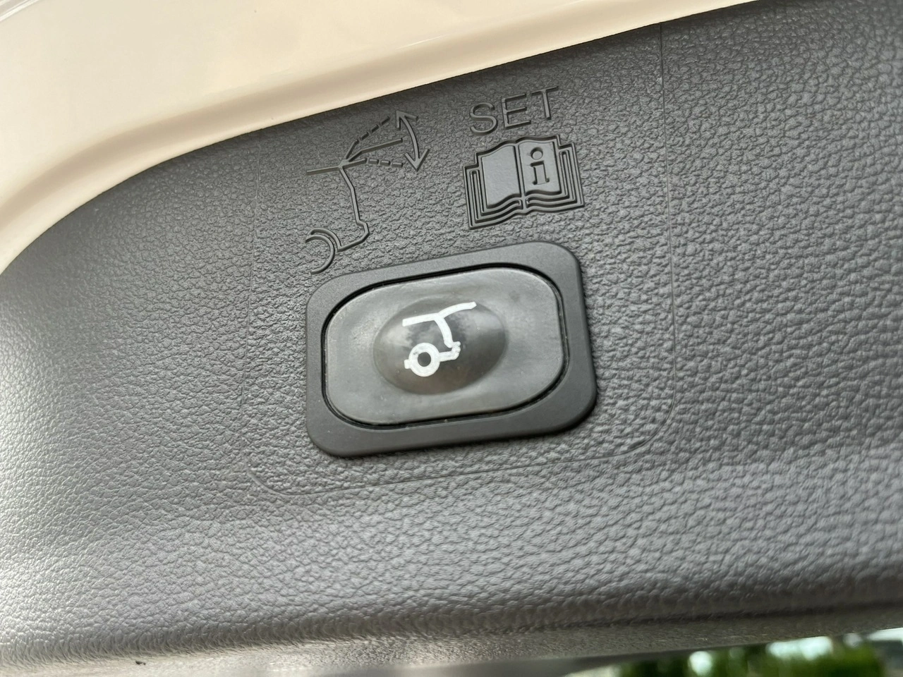 Ford Kuga - Zdjęcie 35