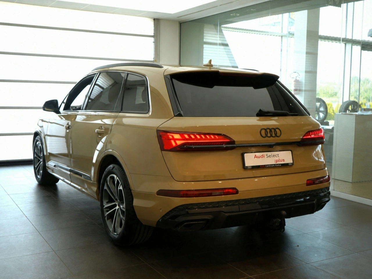 Audi Q7 - Zdjęcie 1