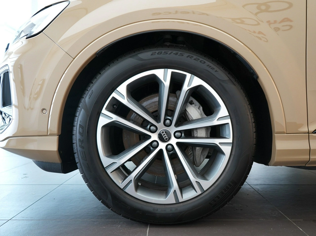Audi Q7 - Zdjęcie 6
