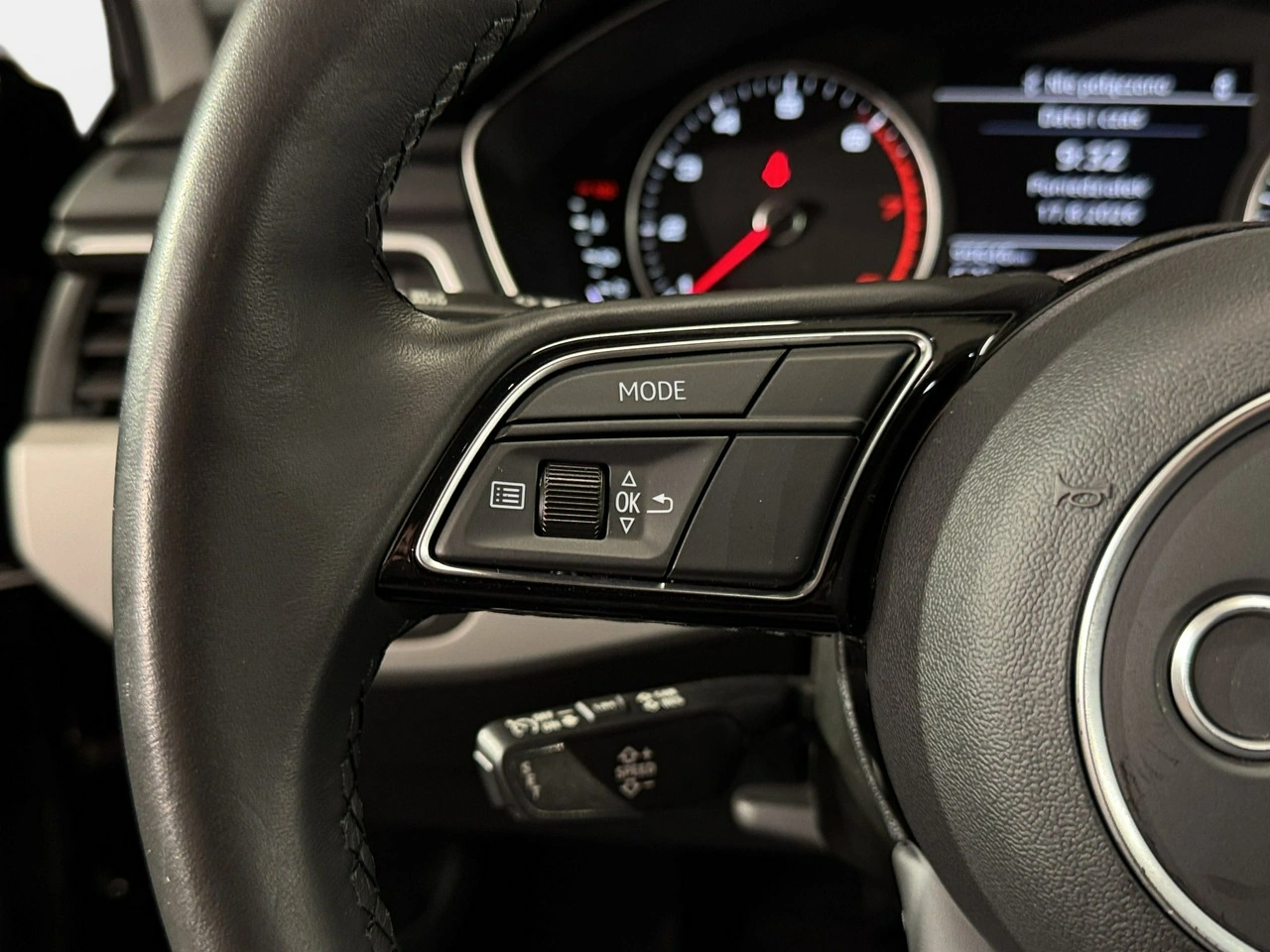 Audi A4 - Zdjęcie 18
