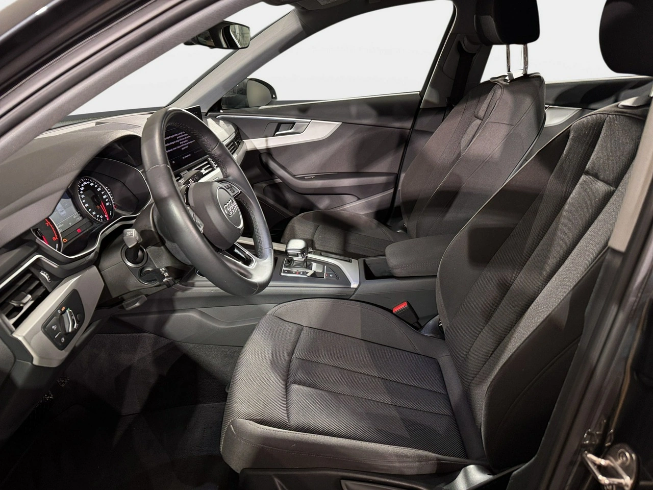 Audi A4 - Zdjęcie 24