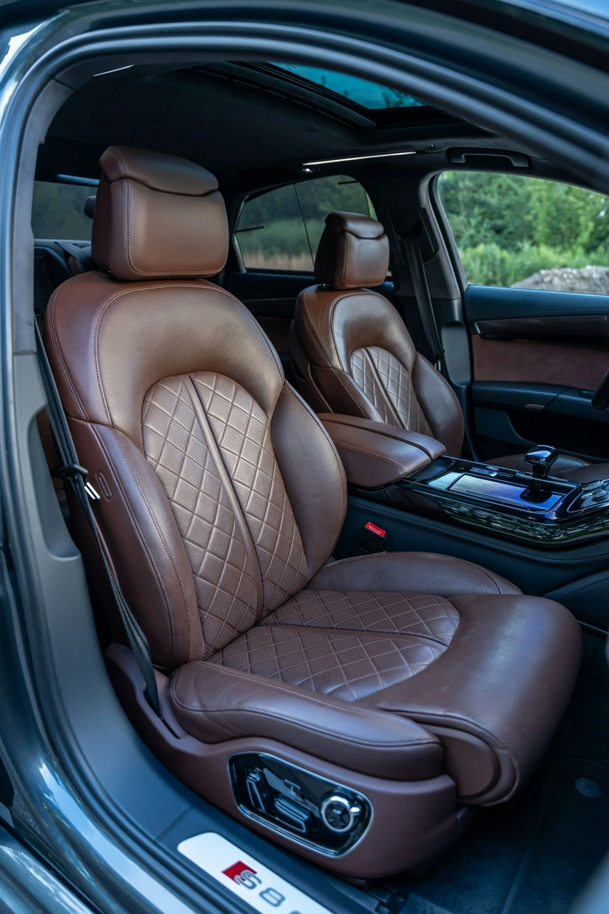 Audi S8 - Zdjęcie 20