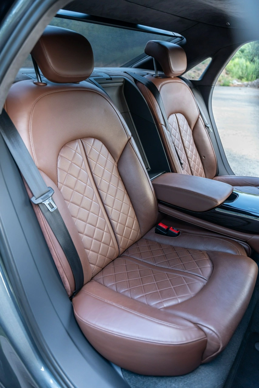 Audi S8 - Zdjęcie 23