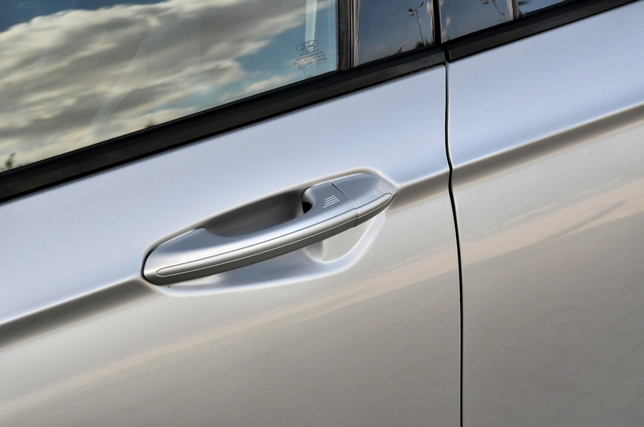 Ford Mondeo - Zdjęcie 10