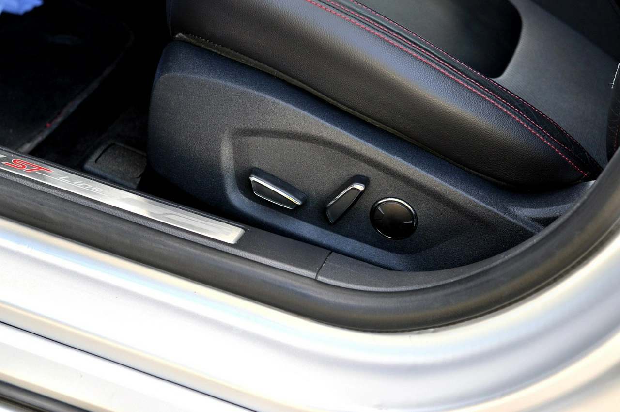 Ford Mondeo - Zdjęcie 16