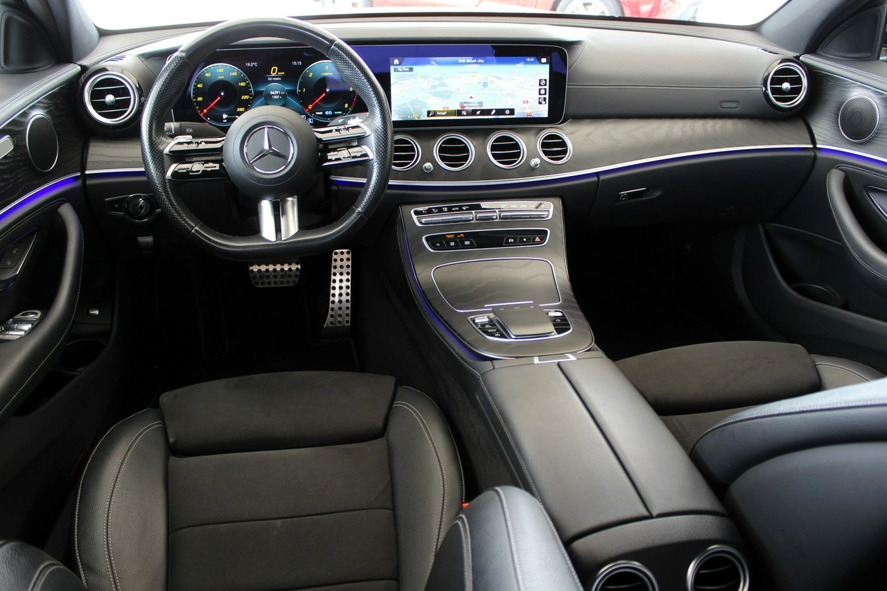 Mercedes E 220 - Zdjęcie 10