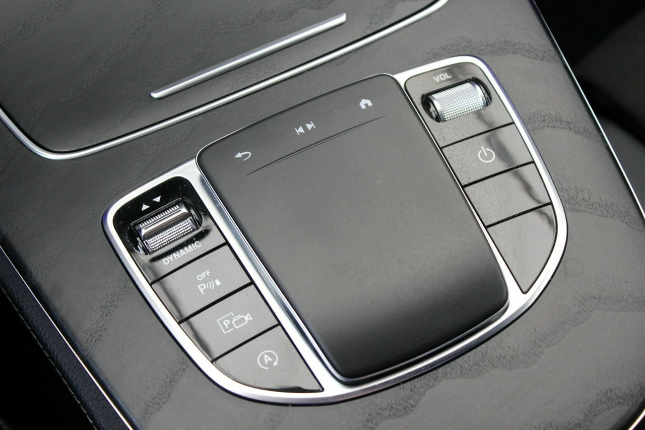 Mercedes E 220 - Zdjęcie 18