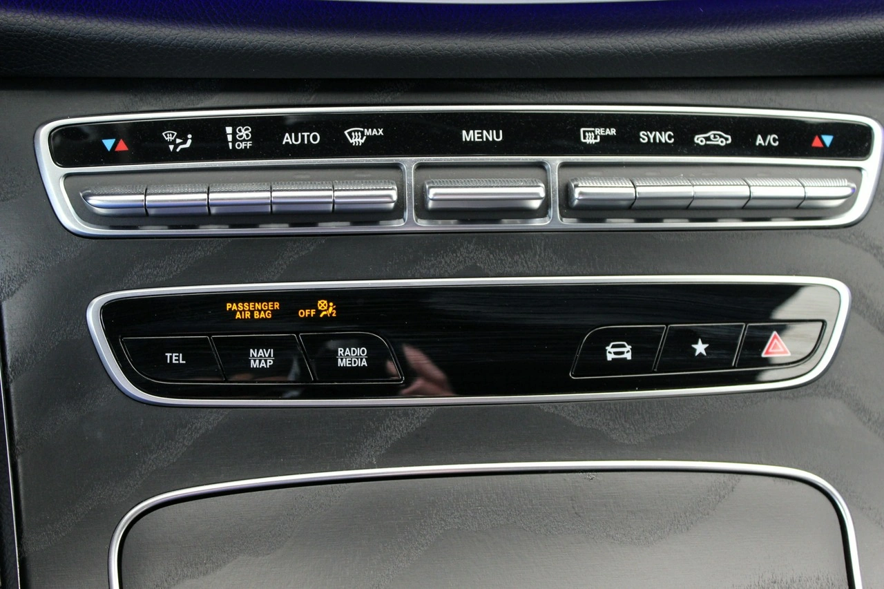 Mercedes E 220 - Zdjęcie 19