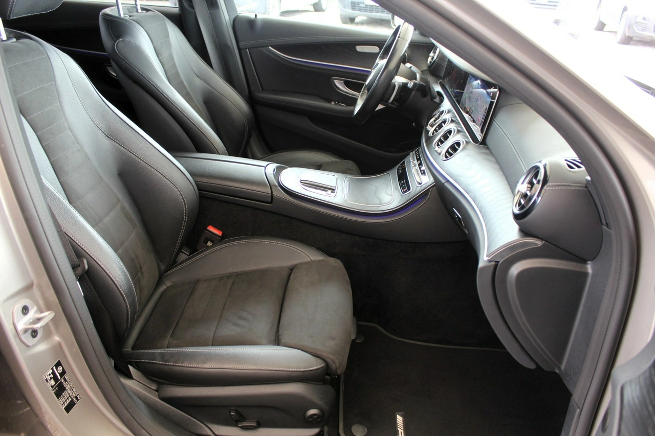 Mercedes E 220 - Zdjęcie 8