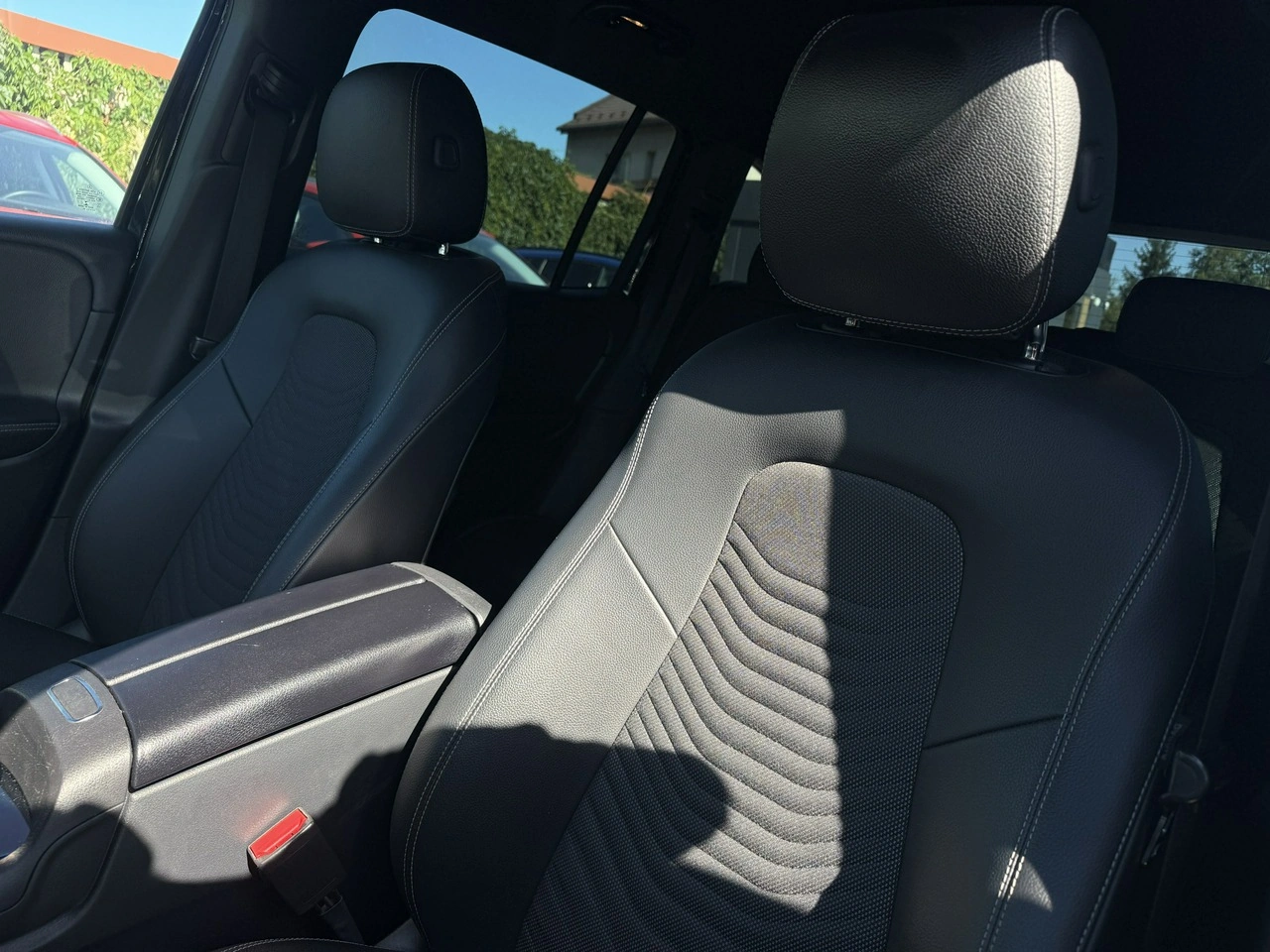 Mercedes GLB - Zdjęcie 4