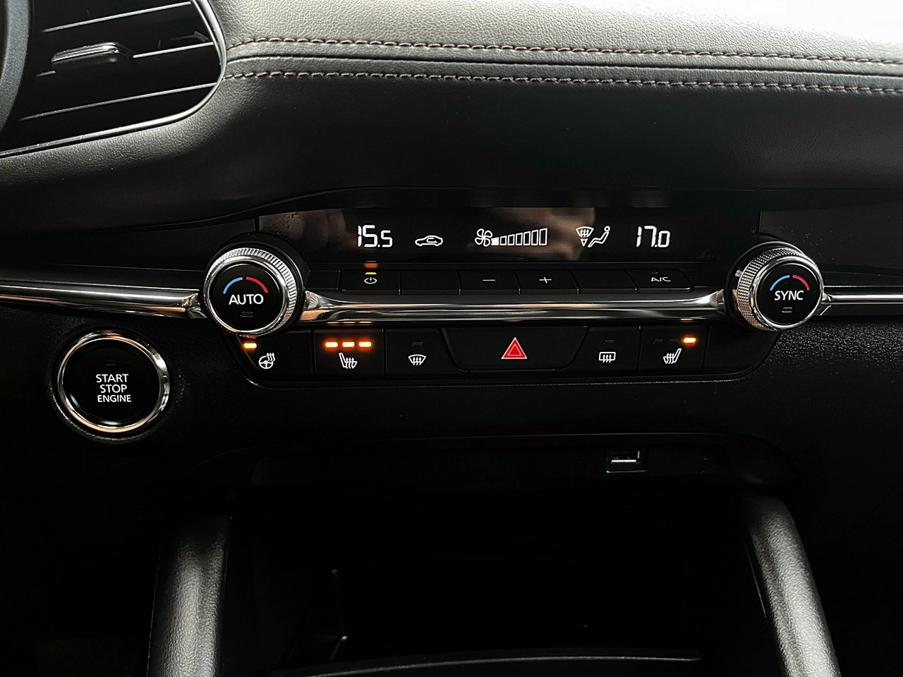 Mazda 3 - Zdjęcie 24
