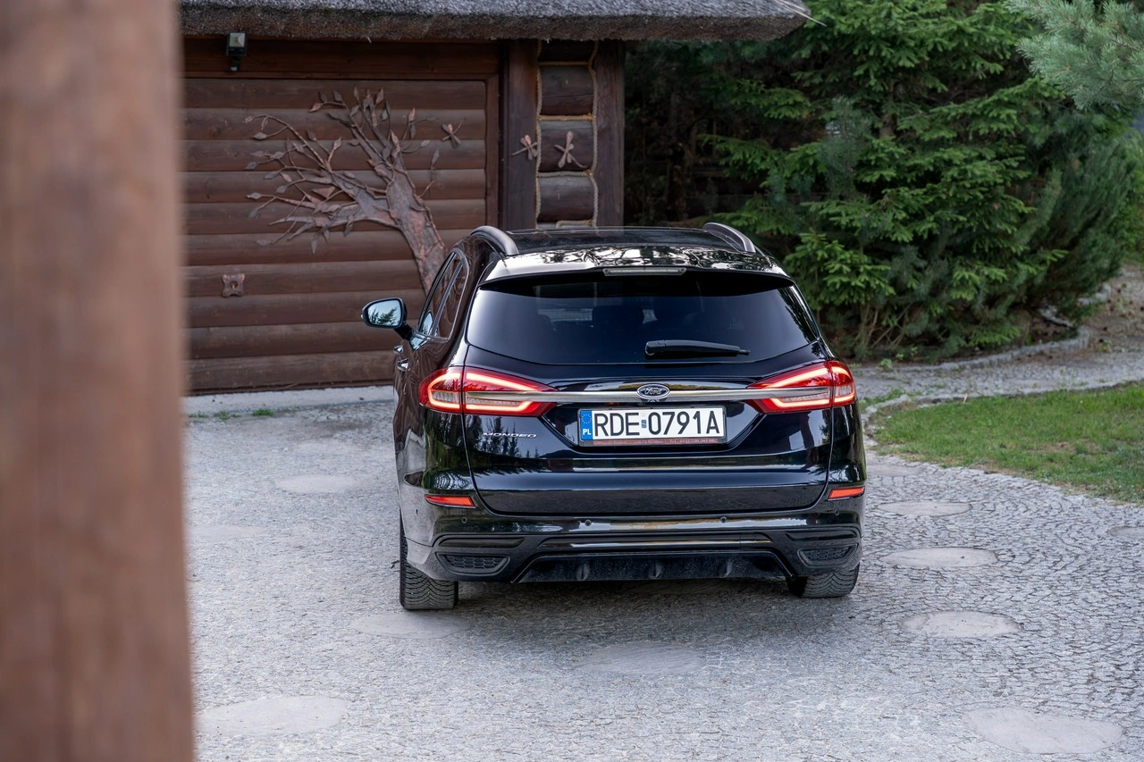 Ford Mondeo - Zdjęcie 14