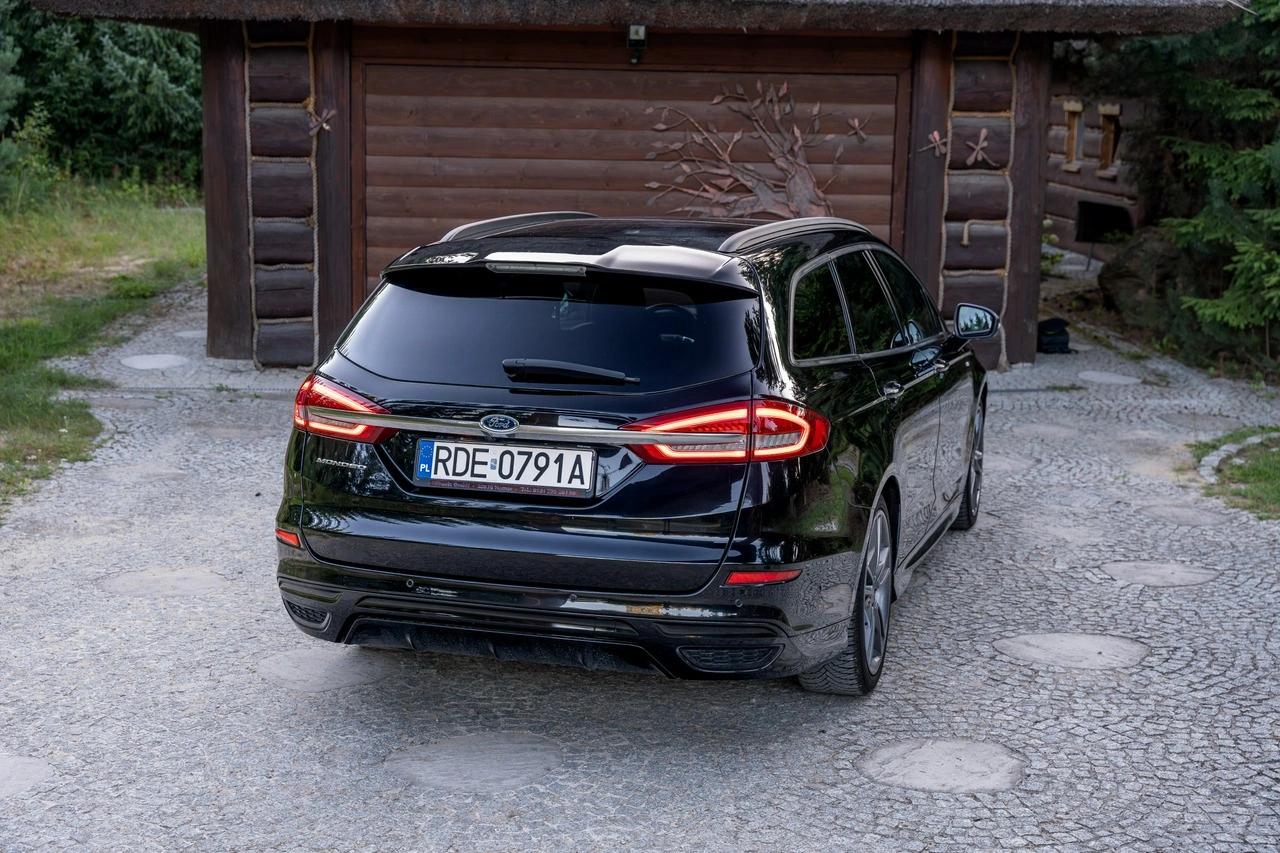 Ford Mondeo - Zdjęcie 21