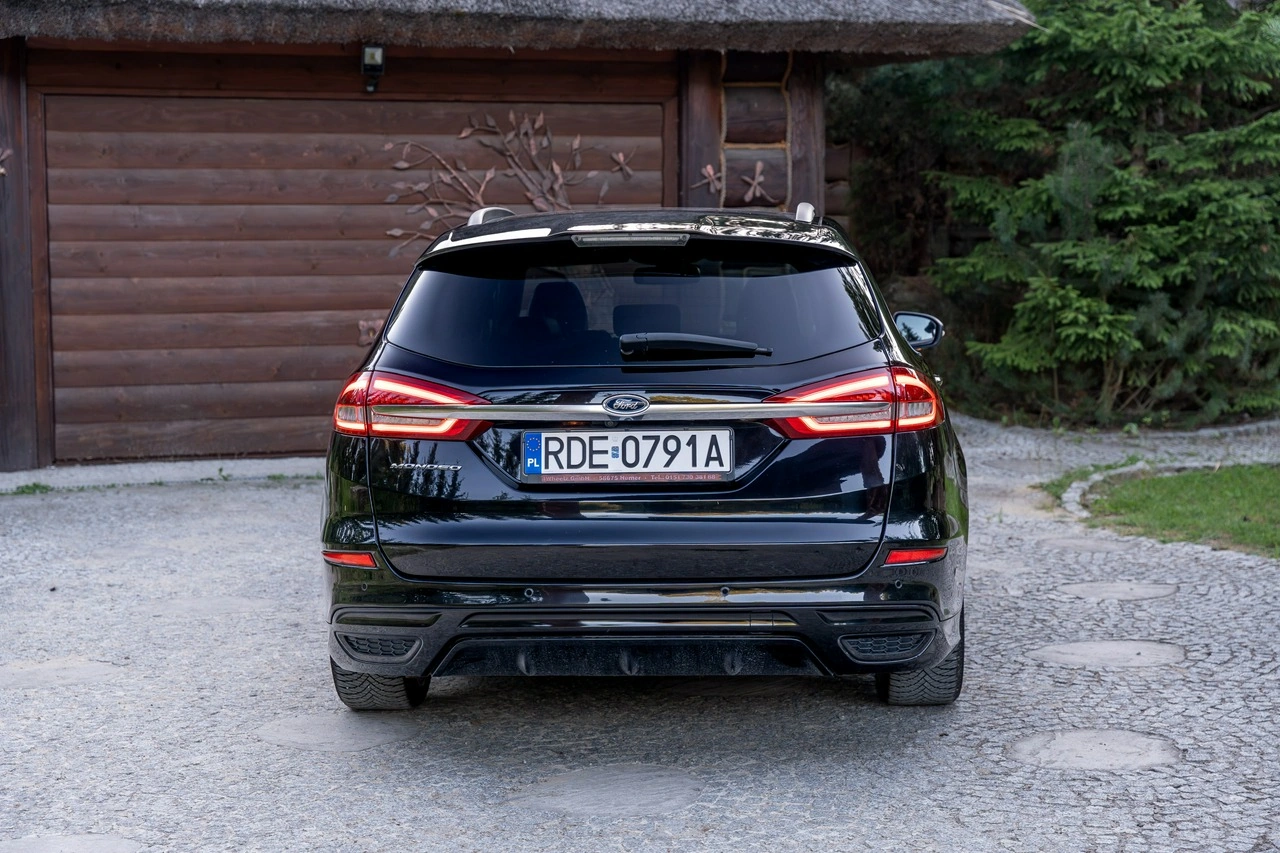 Ford Mondeo - Zdjęcie 23
