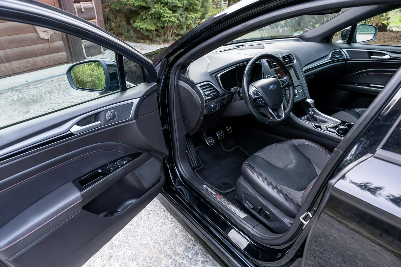 Ford Mondeo - Zdjęcie 39