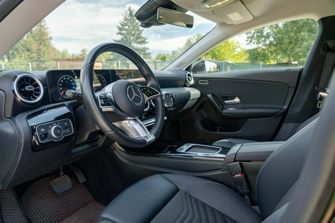 Mercedes CLA 200 - Zdjęcie 15
