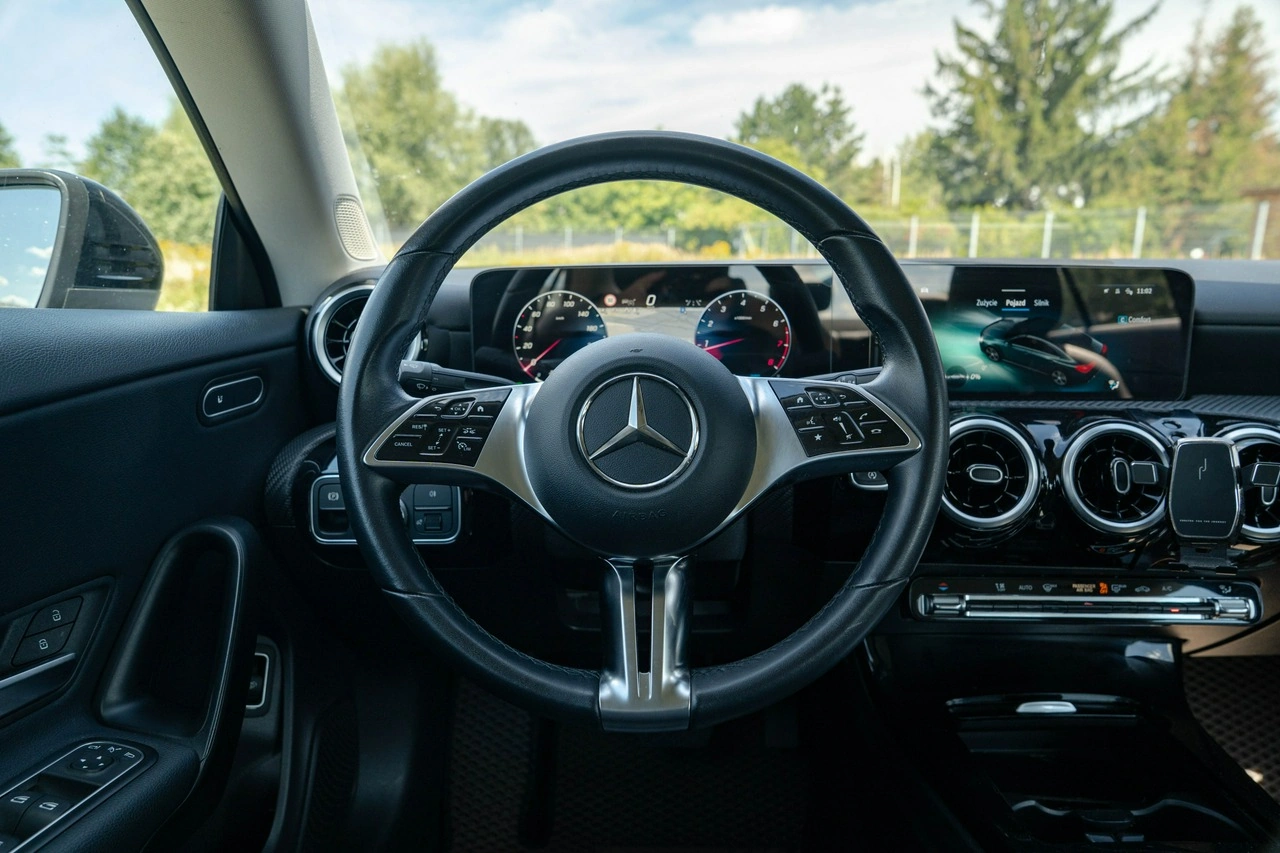 Mercedes CLA 200 - Zdjęcie 16