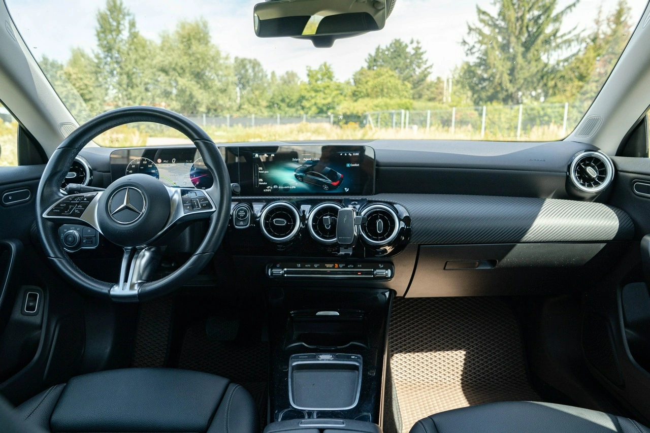 Mercedes CLA 200 - Zdjęcie 17