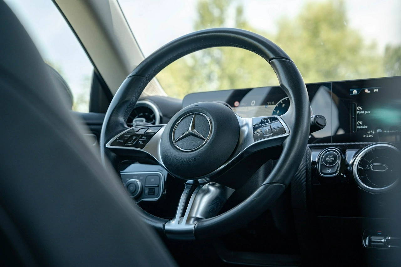 Mercedes CLA 200 - Zdjęcie 19
