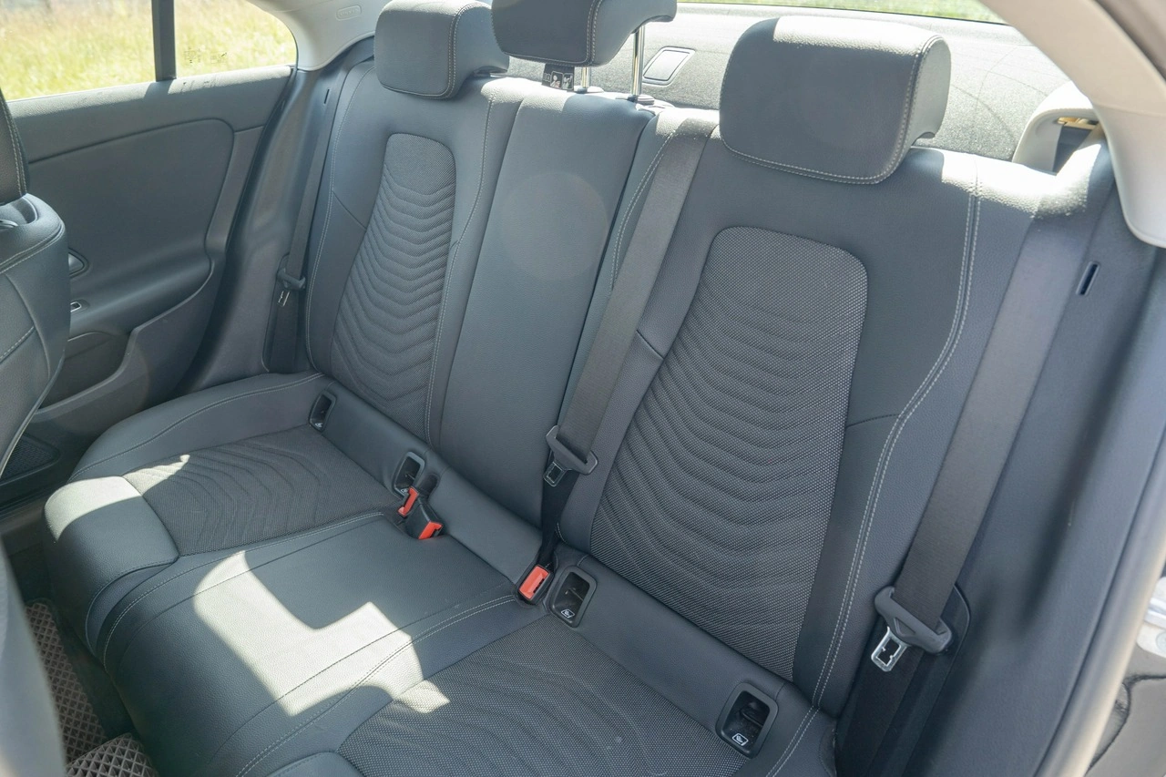 Mercedes CLA 200 - Zdjęcie 23