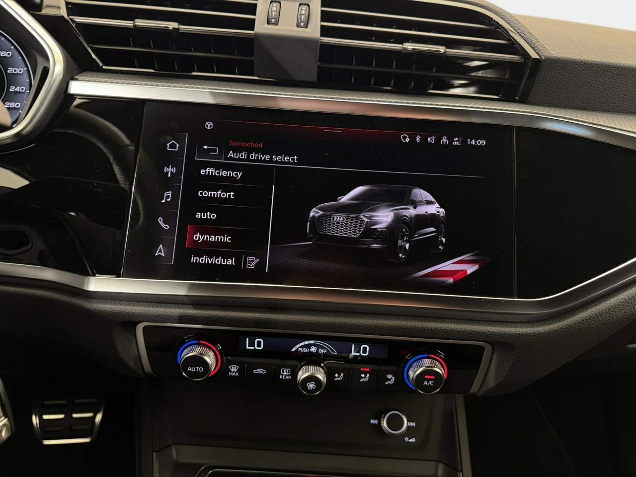 Audi Q3 - Zdjęcie 18