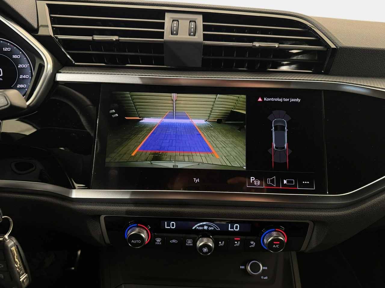 Audi Q3 - Zdjęcie 19