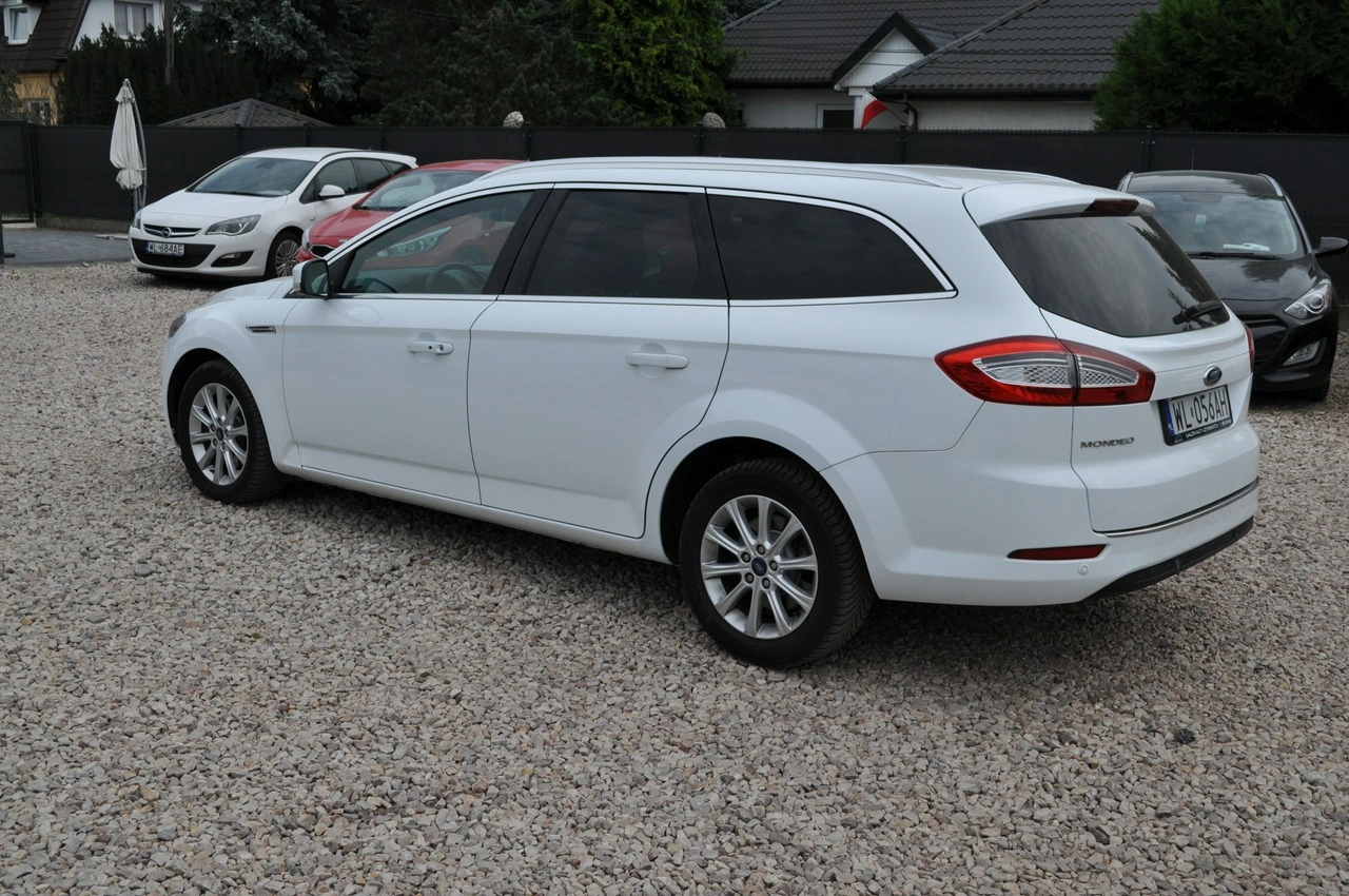 Ford Mondeo - Zdjęcie 9