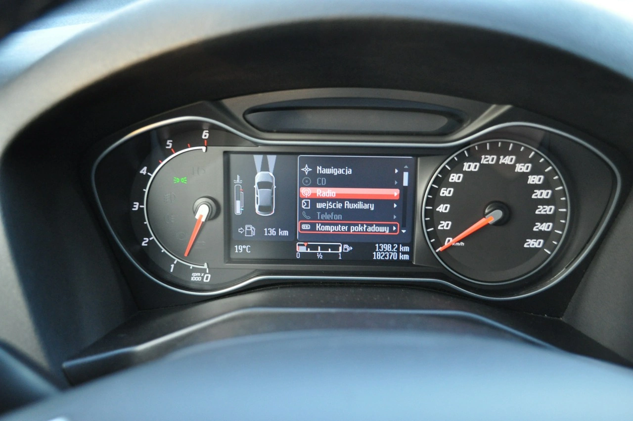 Ford Mondeo - Zdjęcie 19