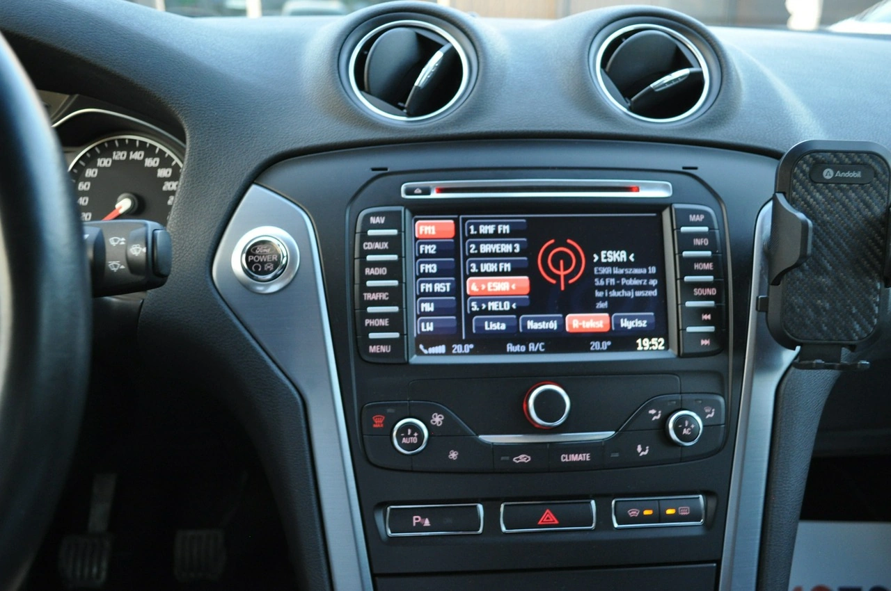 Ford Mondeo - Zdjęcie 20