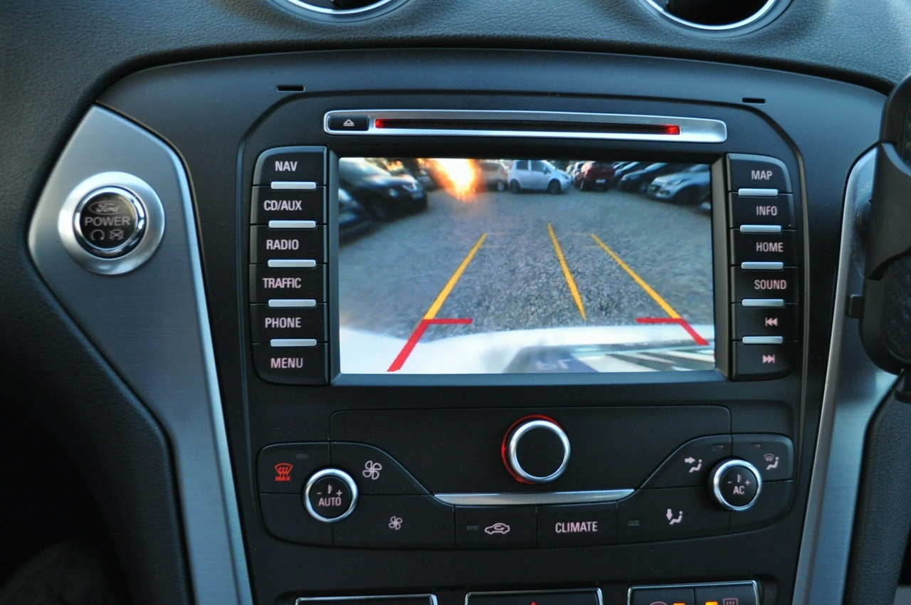 Ford Mondeo - Zdjęcie 21