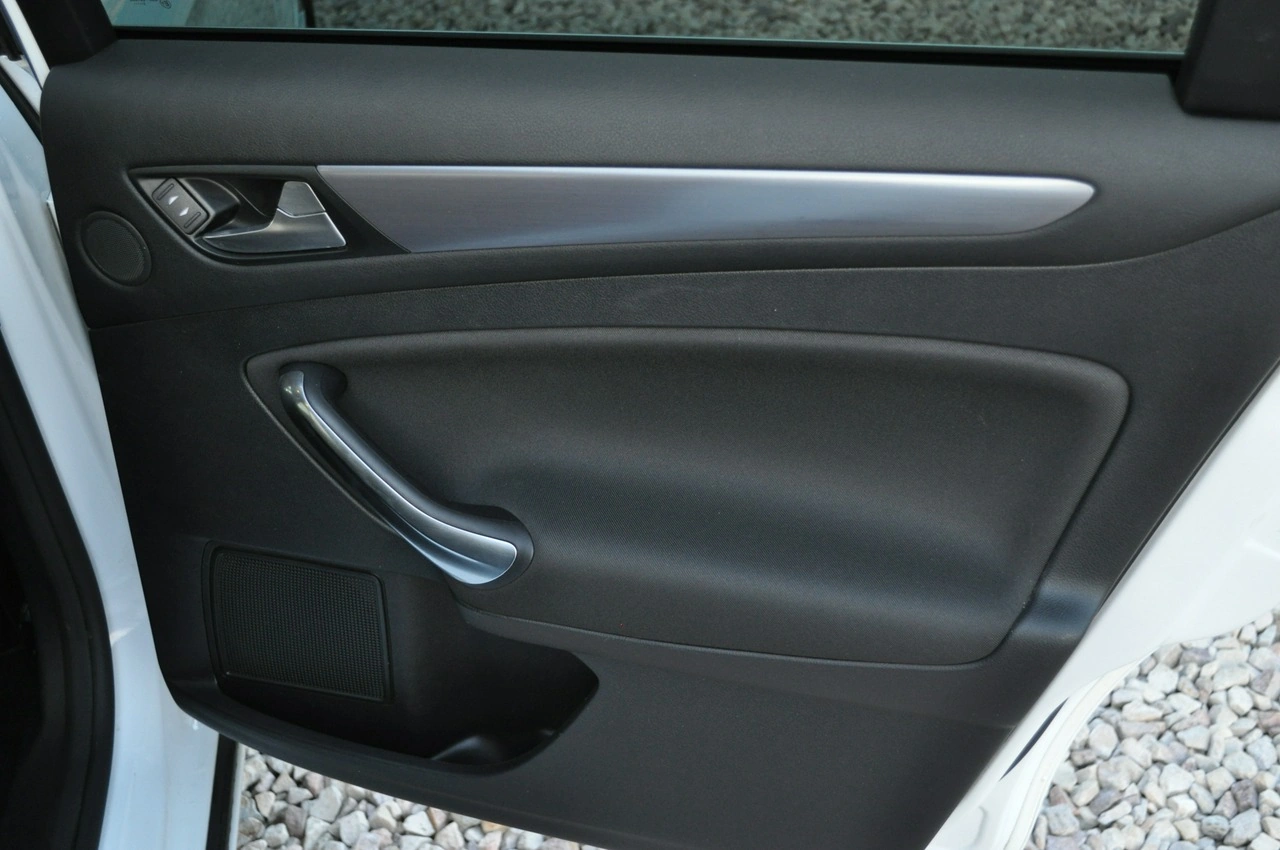 Ford Mondeo - Zdjęcie 33