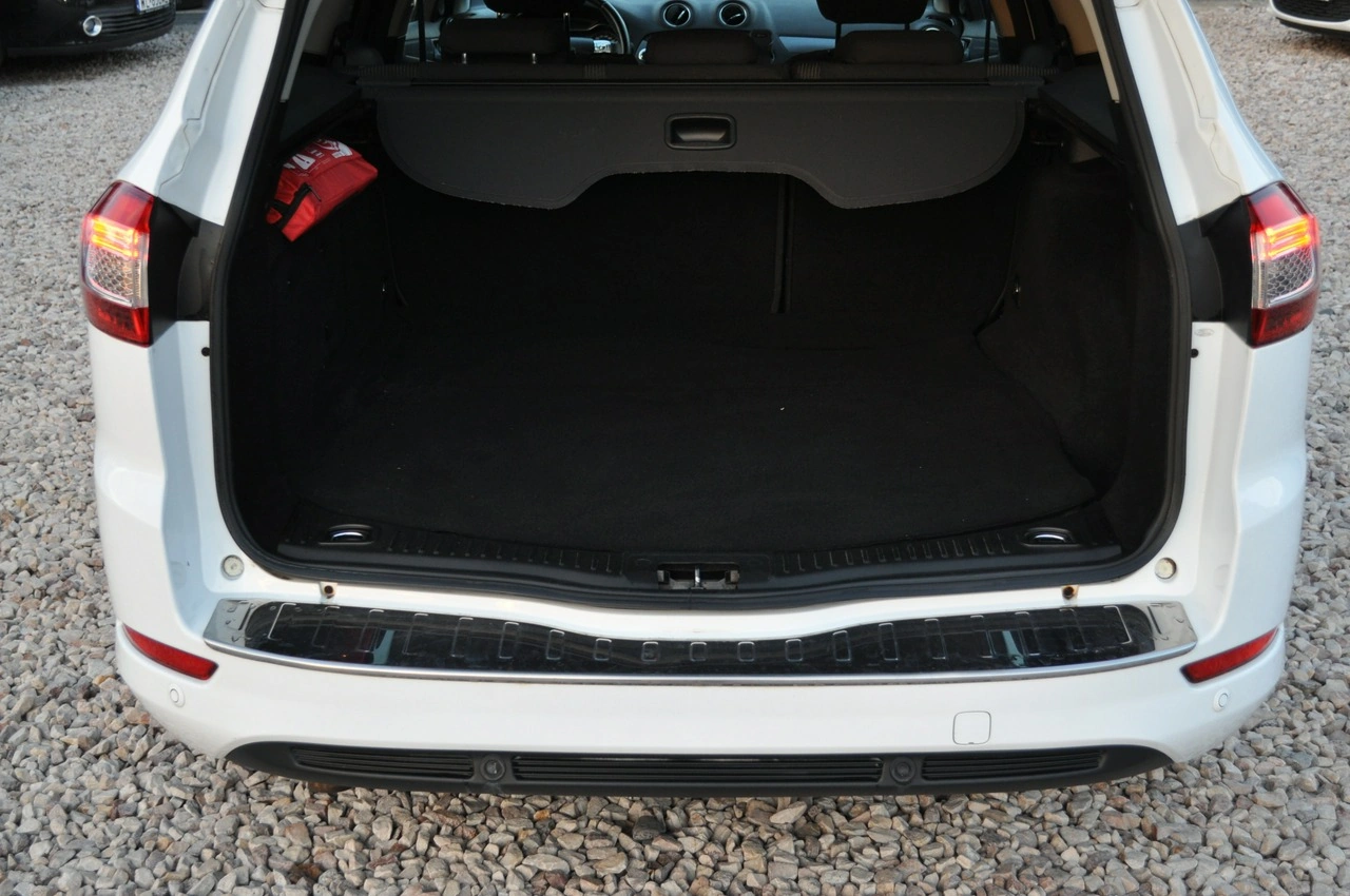 Ford Mondeo - Zdjęcie 34