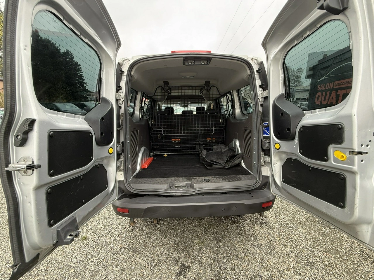 Ford Transit Connect - Zdjęcie 15