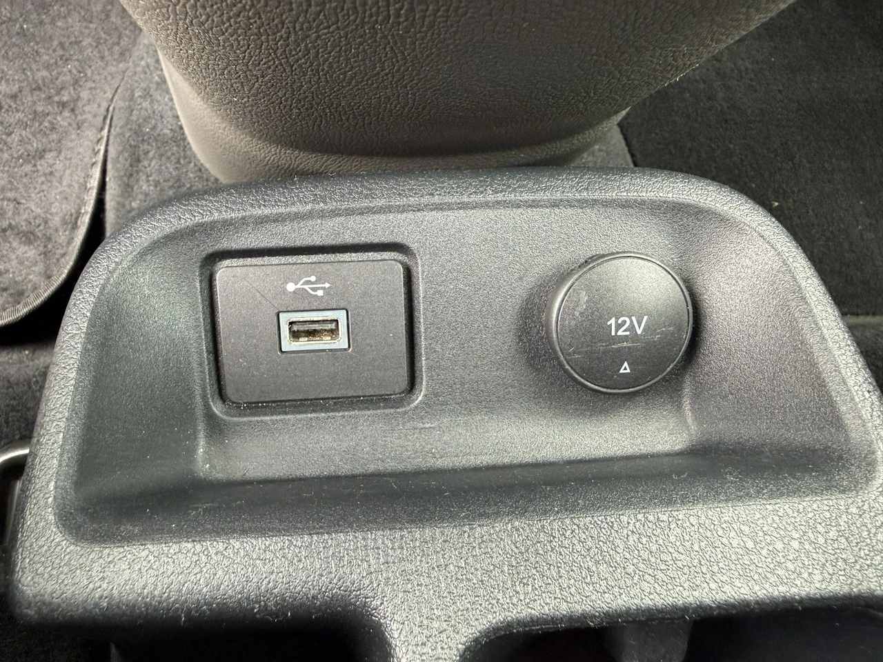 Ford Transit Connect - Zdjęcie 21