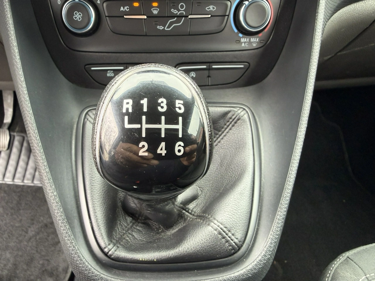 Ford Transit Connect - Zdjęcie 22