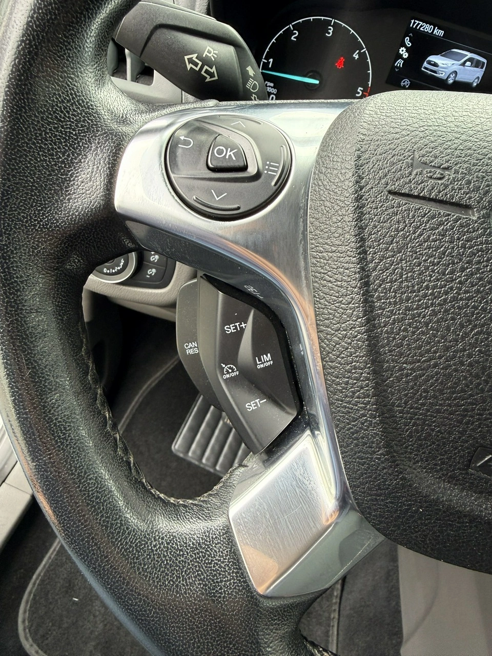 Ford Transit Connect - Zdjęcie 24