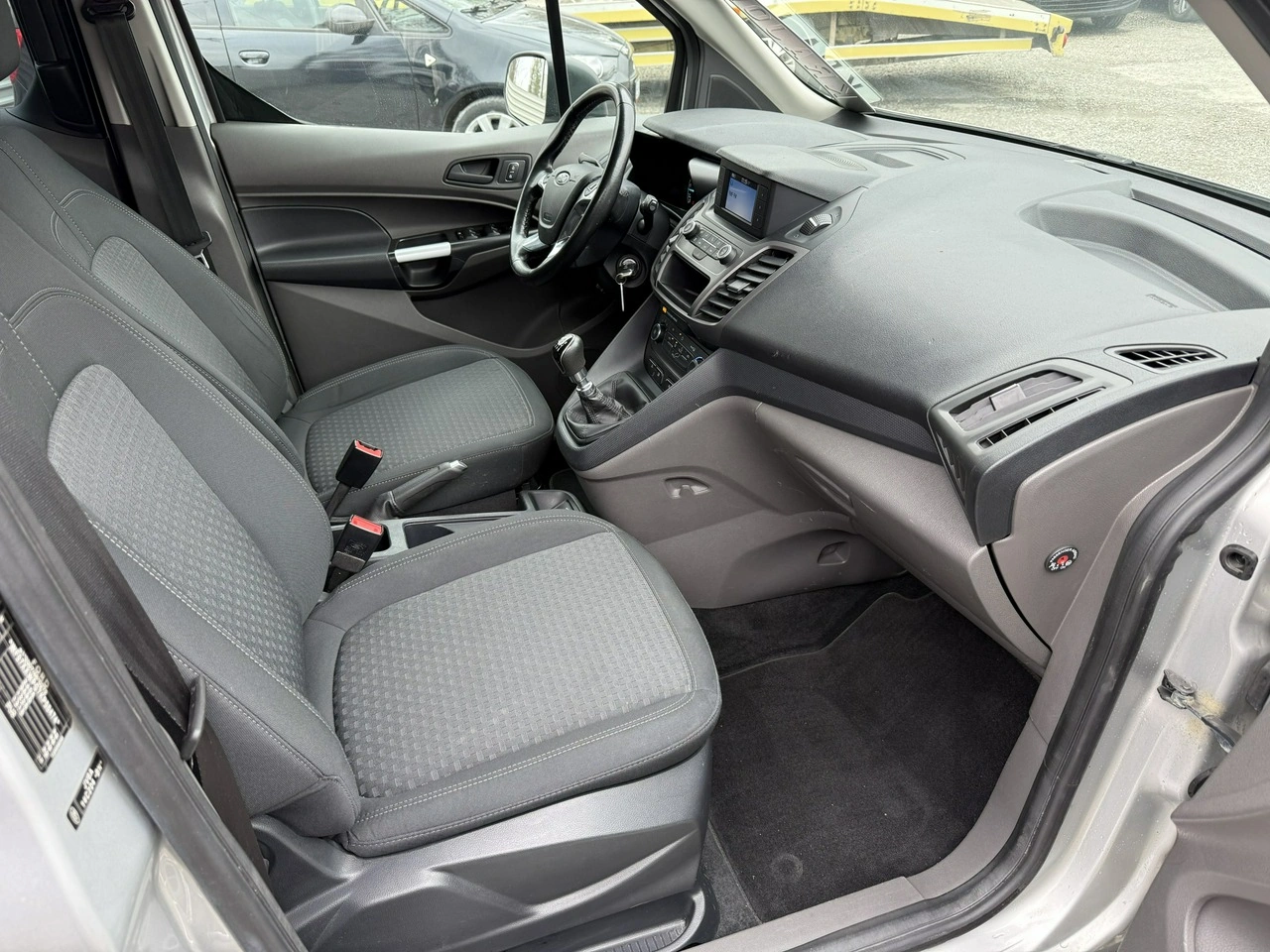 Ford Transit Connect - Zdjęcie 32