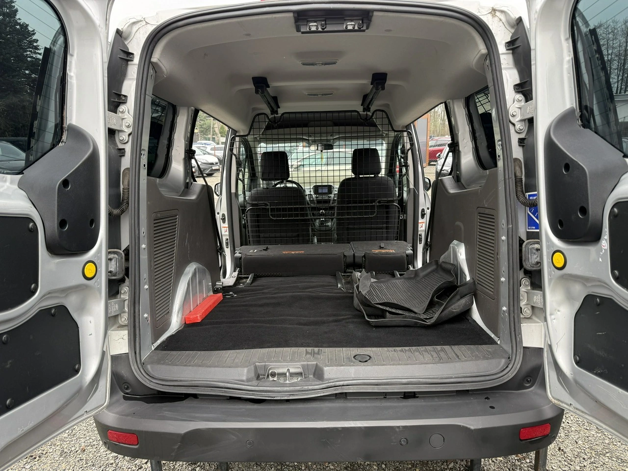 Ford Transit Connect - Zdjęcie 34