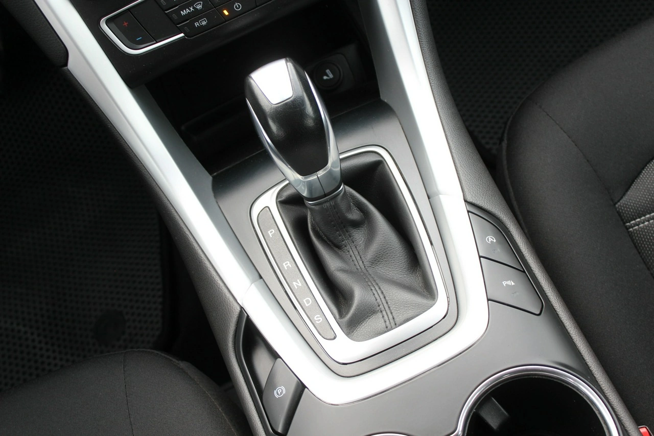 Ford Mondeo - Zdjęcie 16
