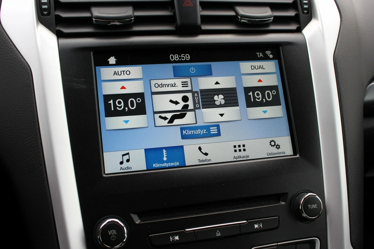 Ford Mondeo - Zdjęcie 25