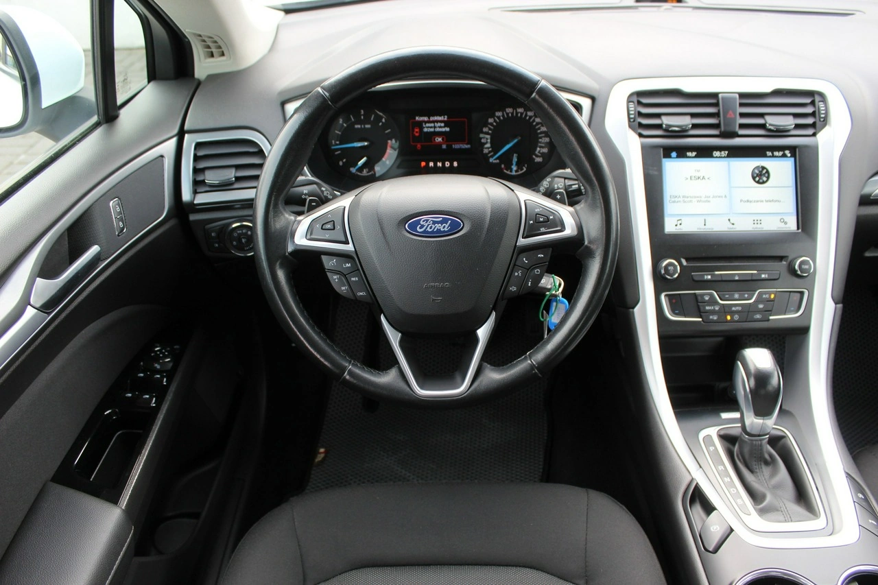 Ford Mondeo - Zdjęcie 8