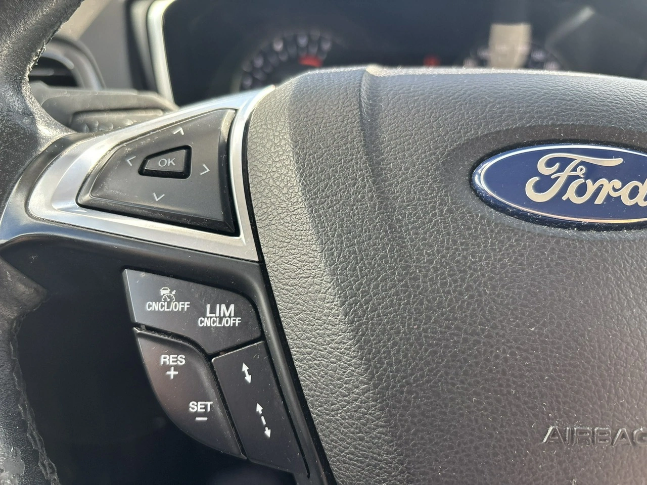 Ford Mondeo - Zdjęcie 26