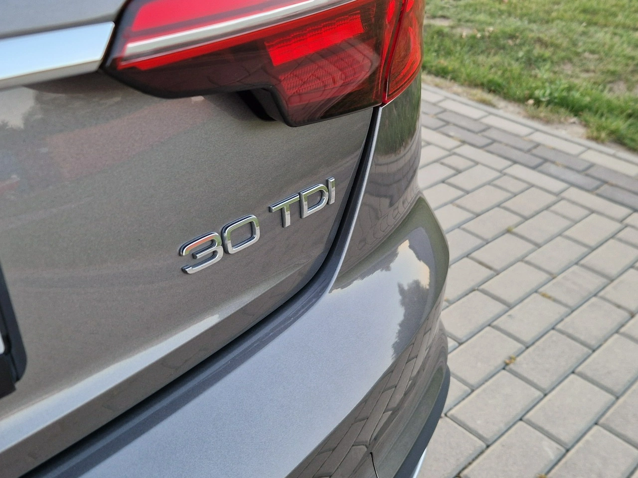 Audi A4 - Zdjęcie 12