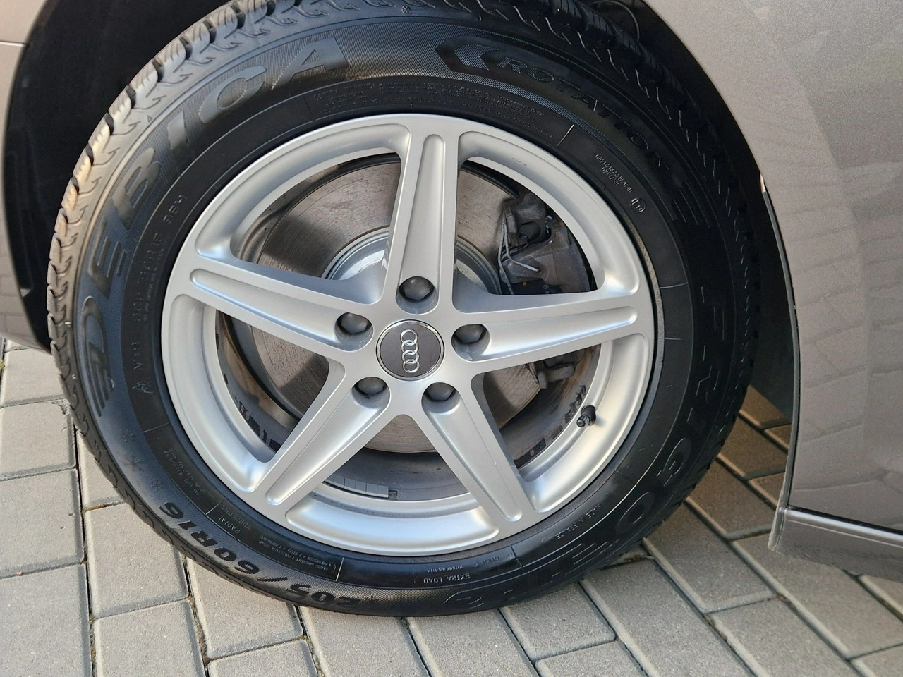 Audi A4 - Zdjęcie 13
