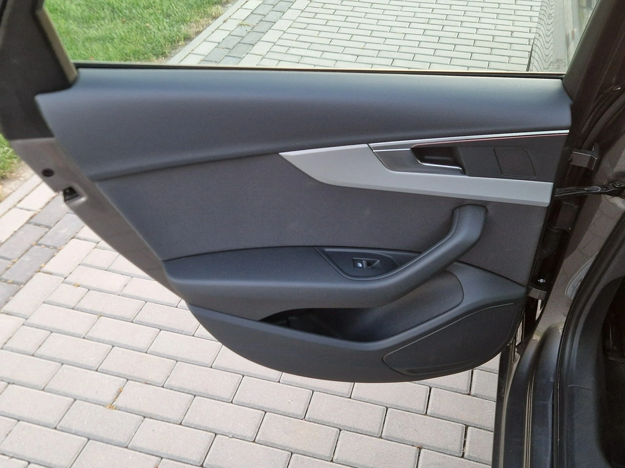 Audi A4 - Zdjęcie 19