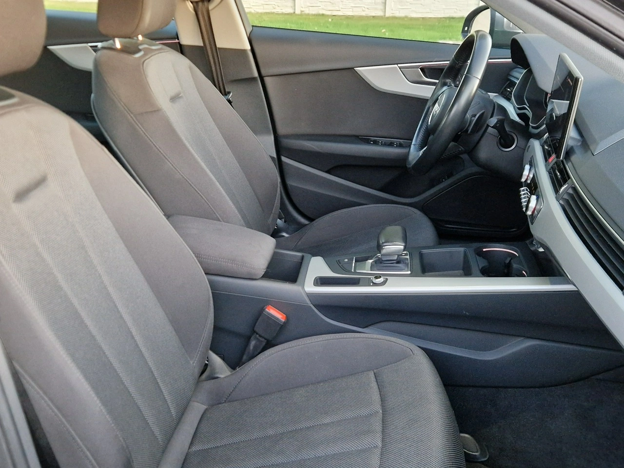 Audi A4 - Zdjęcie 21