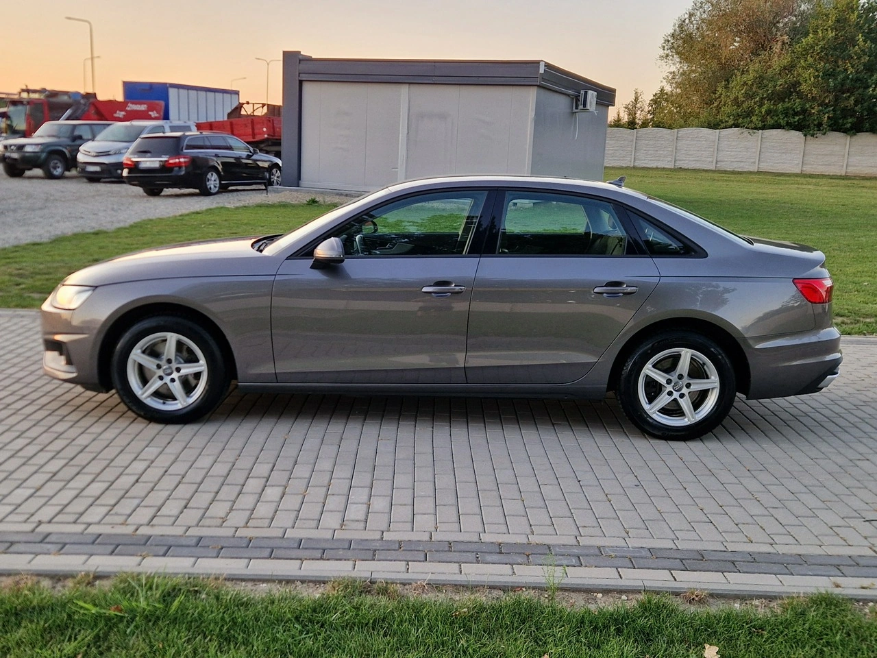 Audi A4 - Zdjęcie 2
