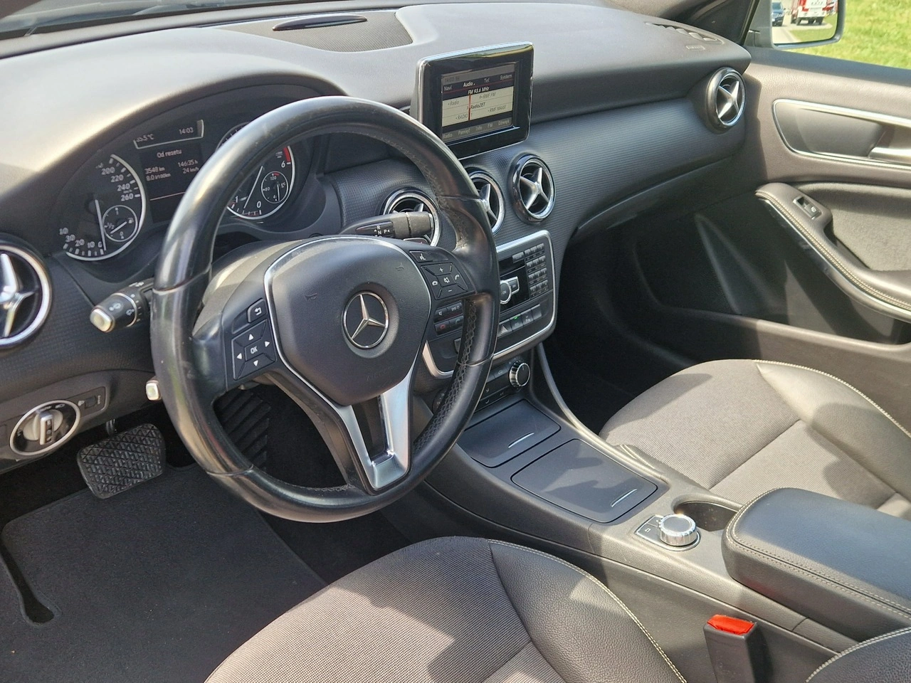 Mercedes A 180 - Zdjęcie 17