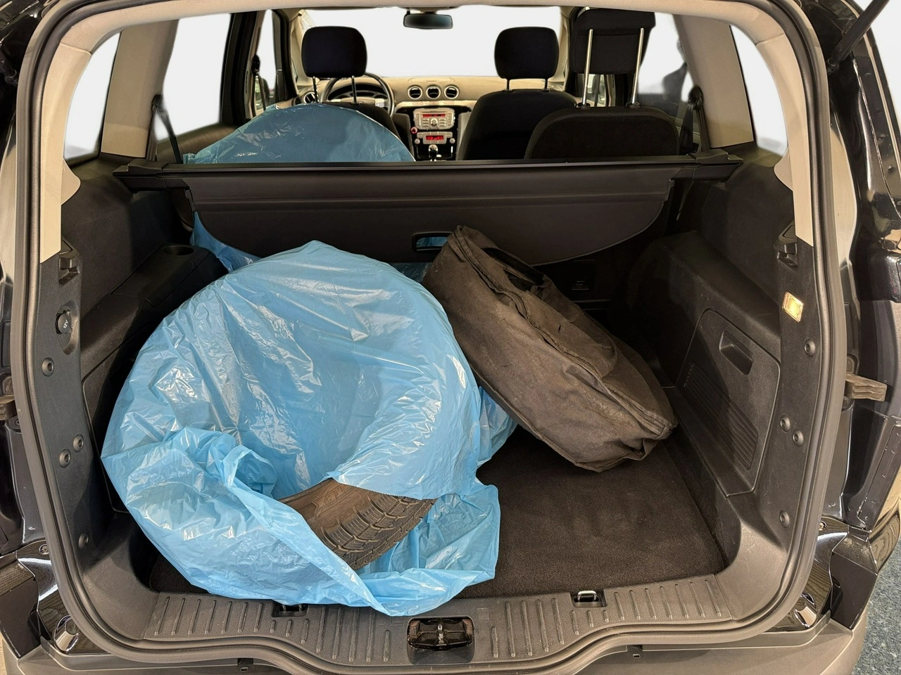 Ford S-Max - Zdjęcie 21